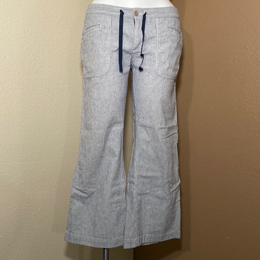The North Face sz 14 navy/white striped pants